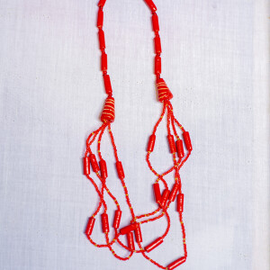 Partying necklace